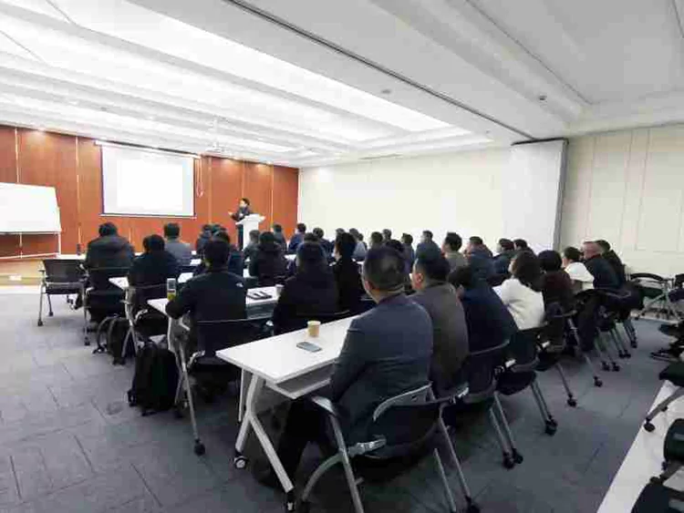 稳内夯基石，出海扬新帆！——汇珏科技集团2025年销售大会圆满成功！
