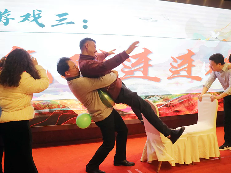 稳内夯基石，出海扬新帆！——汇珏科技集团2025年销售大会圆满成功！