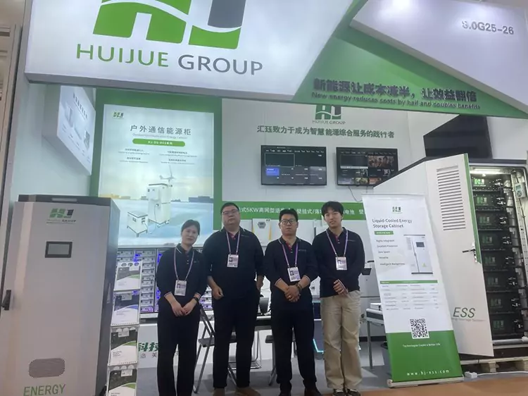  汇珏科技集团广交会首日引关注——折叠光伏集装箱成焦点 