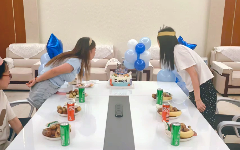 以夏之名 共赴美好 ‖ 7月员工生日会
